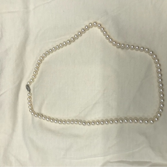 10K White Gold Filagree Clasp South Sea Pearl Necklace 21.5 in - Picture 8 of 14